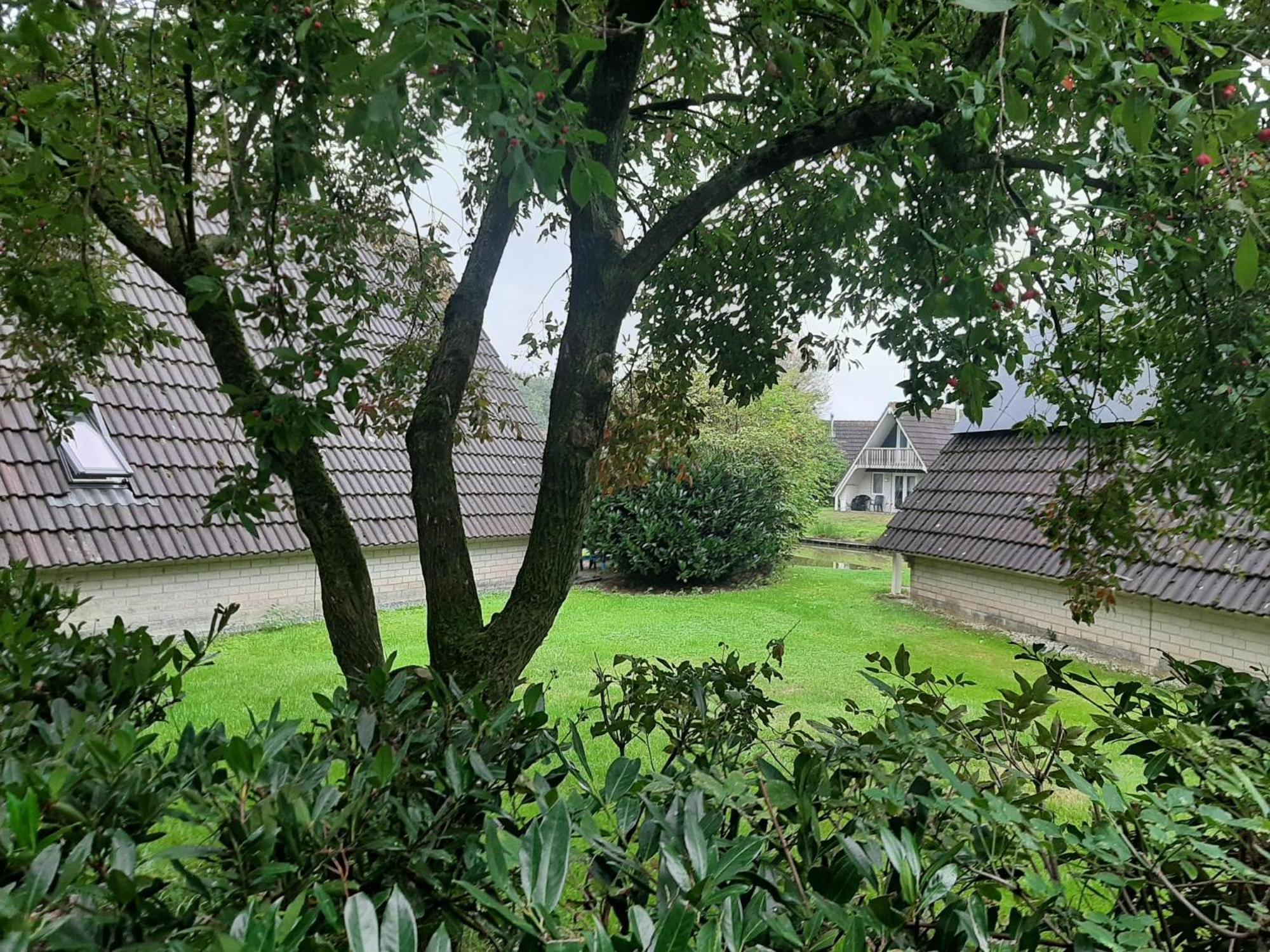 Stijlvol Aan De Visvijver Gramsbergen Exteriör bild